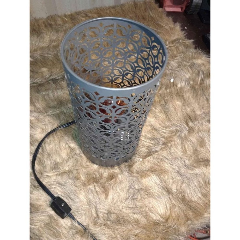 Lamp - Picture 1 of 4